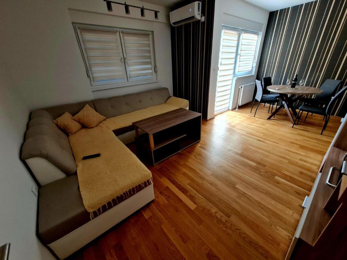 Apartman Court Prijedor Exterior foto
