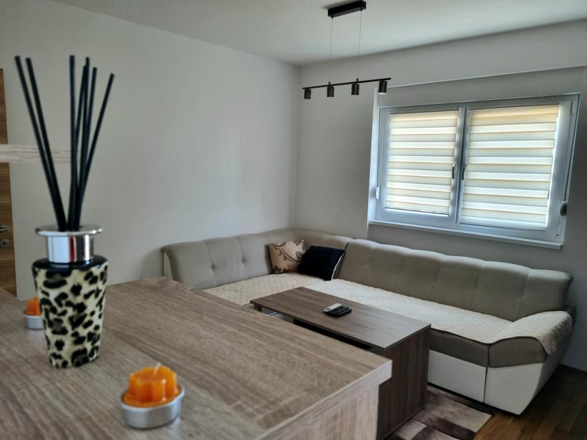 Apartman Court Prijedor Exterior foto