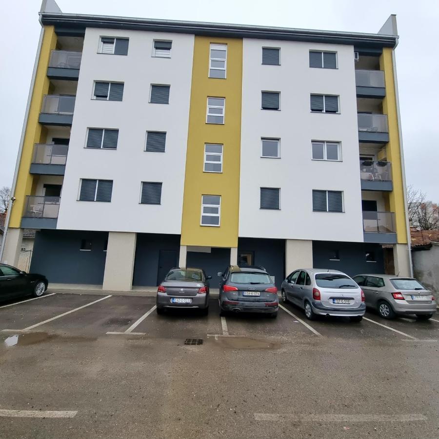 Apartman Court Prijedor Exterior foto